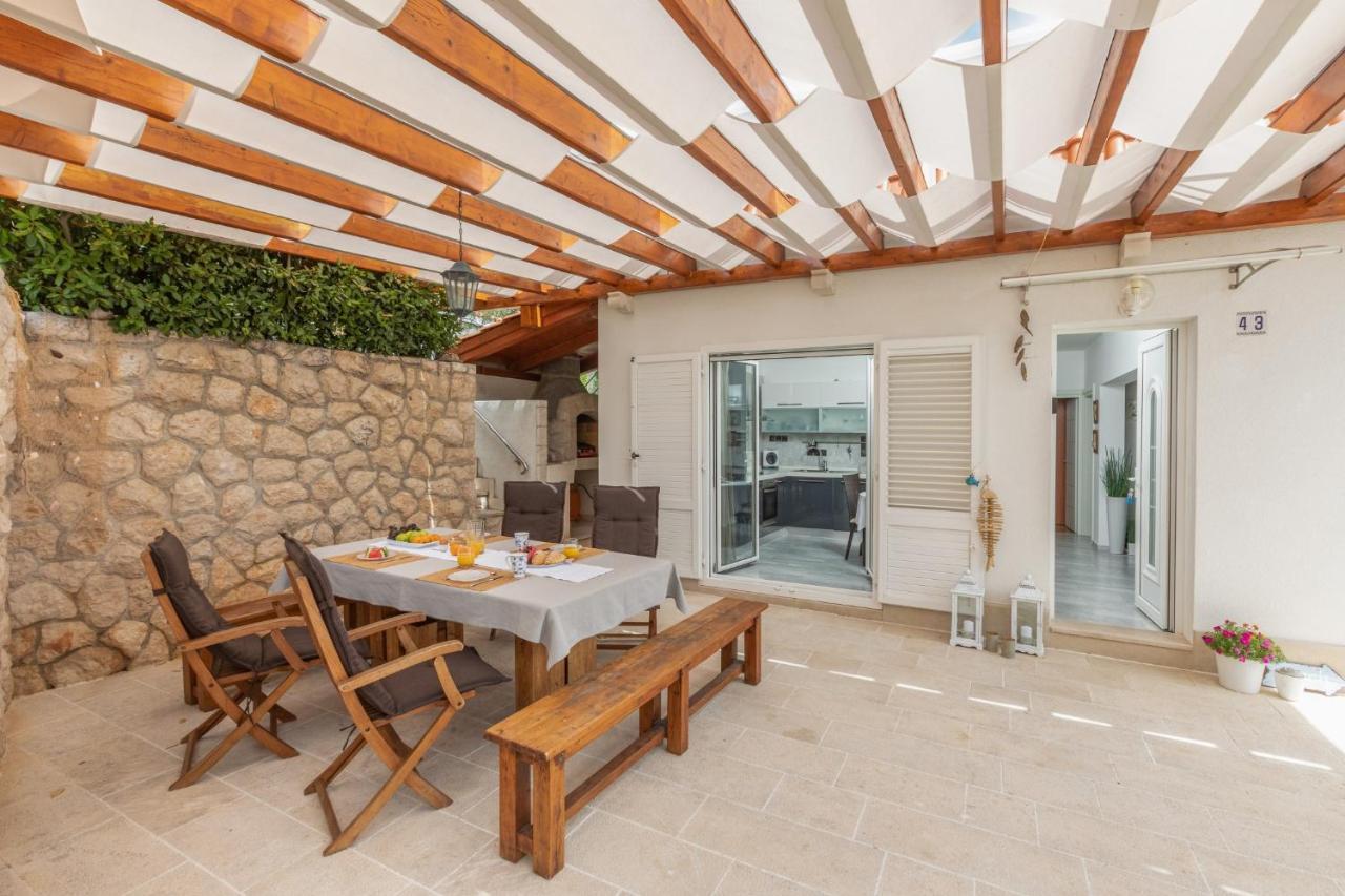 Villa OLD OLIVE, 3lovelyvillas Podgora Esterno foto